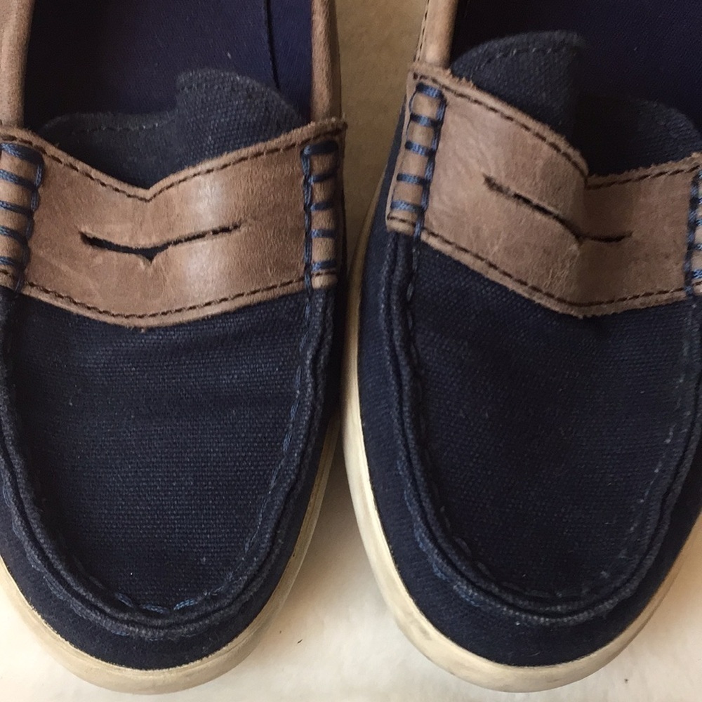 Cole Haan blue brown loafers. Size 7. - Picture 2 of 8